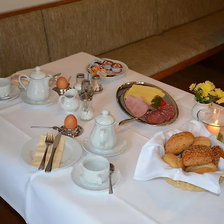 Grofe Hotel
