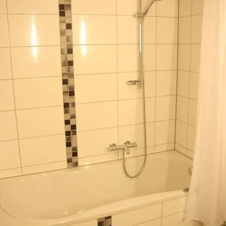 Grofe Hotel 3*